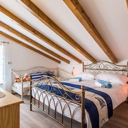 Villa Cima Vrbnik Extérieur photo