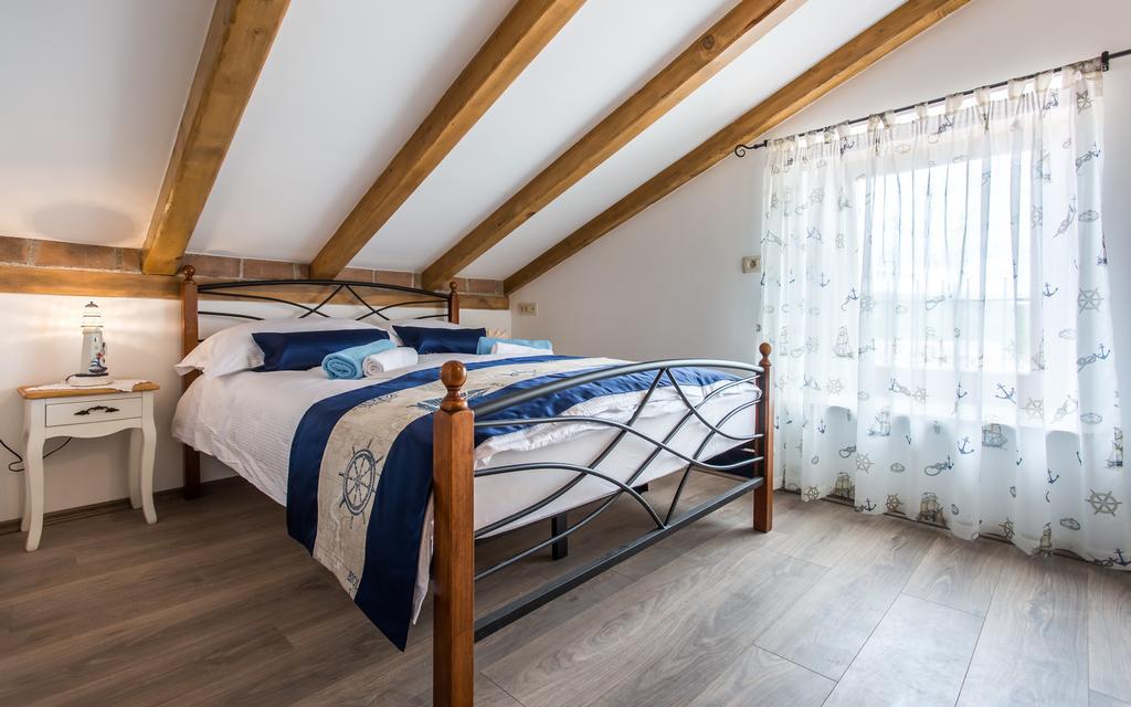 Villa Cima Vrbnik Extérieur photo